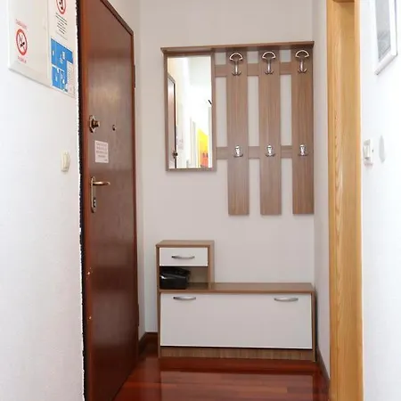 16210c Trogir